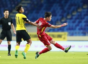 van-hau-pham-loi-tho-bao-hlv-park-dung-len-bao-ve-tat-ca-la-vi-mau-co-sac-ao-ma