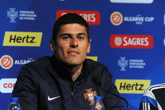 thua-ha-lan-hlv-bo-dao-nha-ngao-nghe-tuyen-bo-xu-dep-viet-nam-chung-toi-se-thang-dam-ho