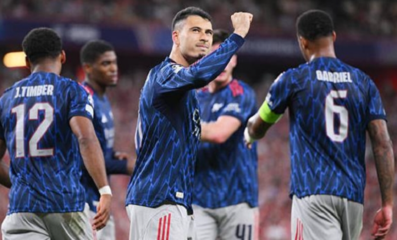 36-giay-thay-doi-van-menh-martinelli-tai-san-mames